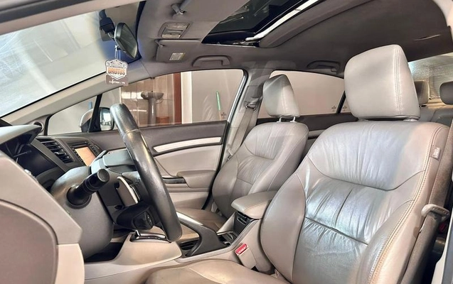 imagem-https://www.socarrao.com.br/sc-vehicle-images-prod/1911610/1781816060644-8141078_7_B_8efd771a77.jpeg