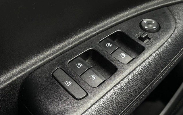 imagem-https://www.socarrao.com.br/sc-vehicle-images-prod/1911693/1780322548940-V2hhdHNBcHAgSW1hZ2UgMjAyNi0wNS0zMSBhdCAxMS4xNS40My5qcGVn.jpeg