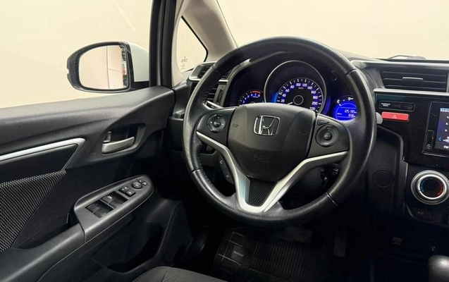 imagem-https://www.socarrao.com.br/sc-vehicle-images-prod/1913709/1785510732750-8143148_5_B_adc1b13a3f.jpeg