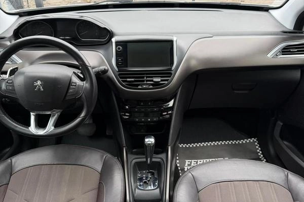 imagem-https://www.socarrao.com.br/sc-vehicle-images-prod/1914027/1788264471169-8144158_7_B_7cb1ce1b3e.jpeg