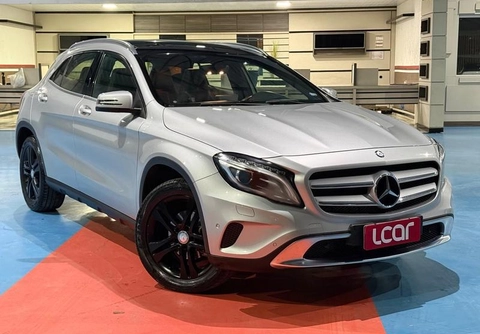 Mercedes-Benz GLA 200 2015 Prata — foto 1 de 3