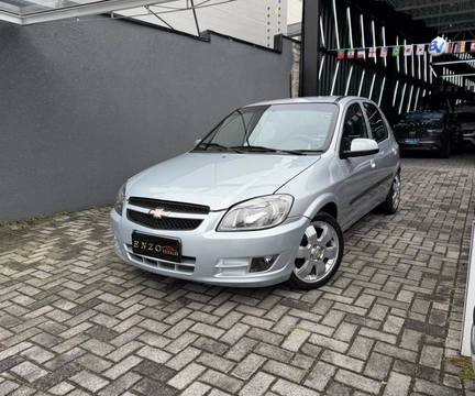 Chevrolet Celta 2012 Prata — foto 1 de 3