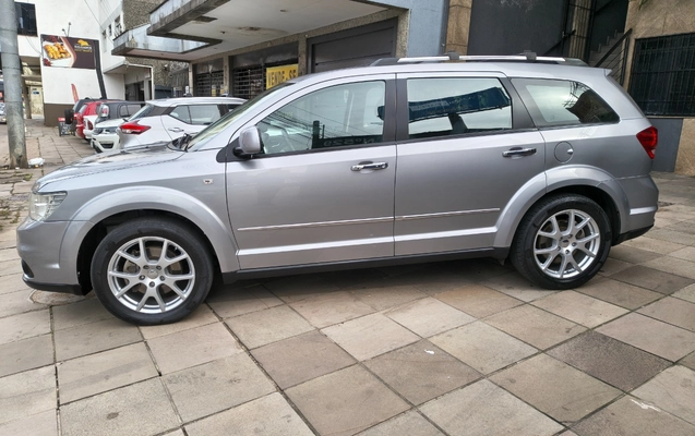 imagem-https://www.socarrao.com.br/sc-vehicle-images-prod/1915108/1781889602447-SU1HXzIwMjYwNjE4XzEyNTMzMTA2Nl9IRFIuanBn.jpg