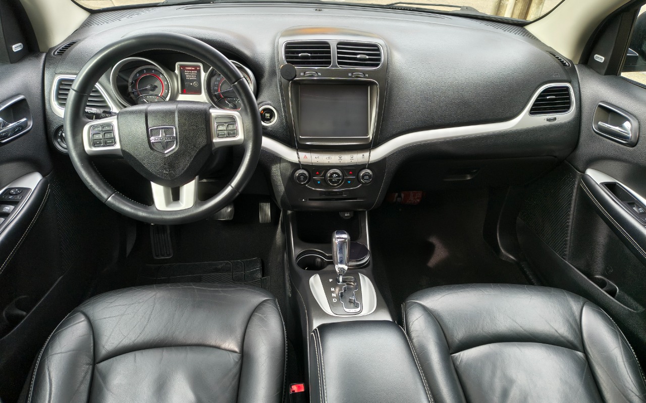 imagem-https://www.socarrao.com.br/sc-vehicle-images-prod/1915108/1781889603660-SU1HXzIwMjYwNjE4XzEyNTQ0NDIwNl9IRFIuanBn.jpg
