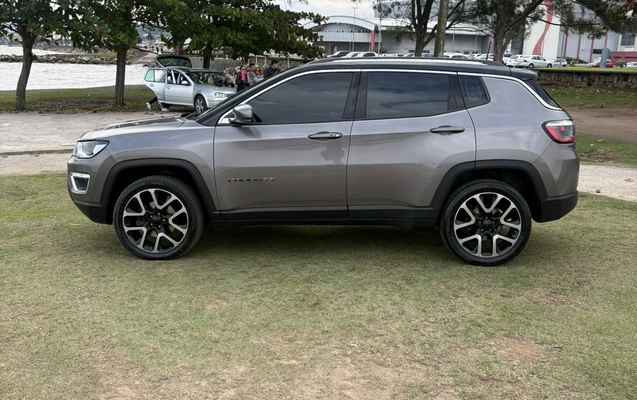 imagem-https://www.socarrao.com.br/sc-vehicle-images-prod/1915138/1780335763625-003_e6f37c099aab732932a38e473697de8e.jpeg