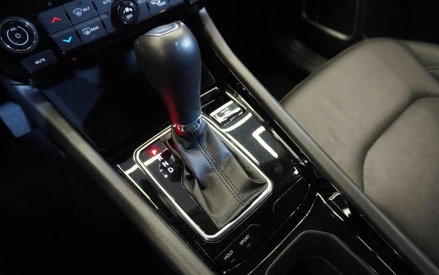 imagem-https://www.socarrao.com.br/sc-vehicle-images-prod/1915331/1789301824306-8066898_11_B_a8a95183cd.jpeg