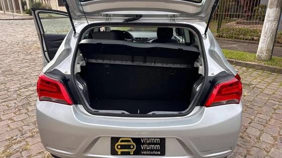 imagem-https://www.socarrao.com.br/sc-vehicle-images-prod/1915339/1780336887702-chevrolet-onix-1.0-flex-lt-manual-wmimagem17214450990.jpg