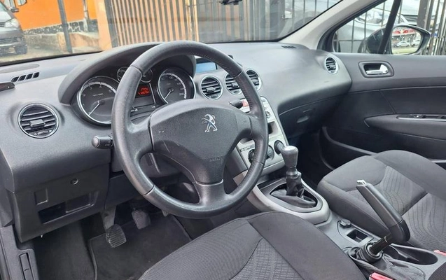 imagem-https://www.socarrao.com.br/sc-vehicle-images-prod/1915521/1780692901870-6849133_3_B_b51f0fb052.jpeg