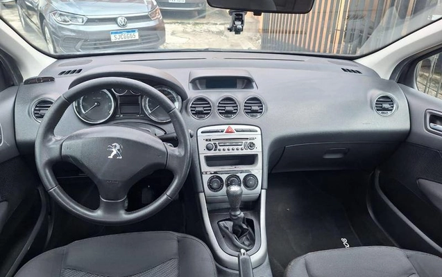 imagem-https://www.socarrao.com.br/sc-vehicle-images-prod/1915521/1780692901871-6849133_3_B_4af299e50d.jpeg