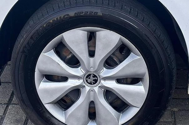 imagem-https://www.socarrao.com.br/sc-vehicle-images-prod/1915523/1780337664727-7243516_12_B_b40e0498b0.jpeg