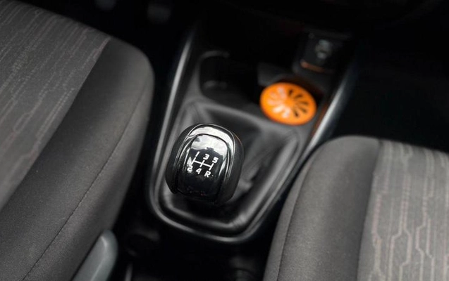 imagem-https://www.socarrao.com.br/sc-vehicle-images-prod/1915531/1780337673002-7642363_11_B_63afdb07b5.jpeg