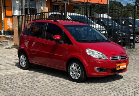 Fiat Idea 2015 Vermelho — foto 1 de 3