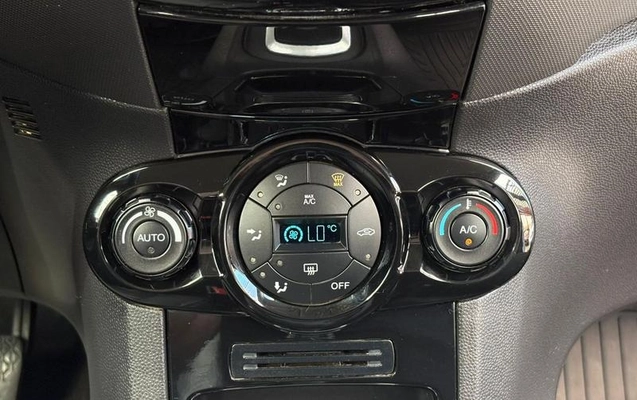 imagem-https://www.socarrao.com.br/sc-vehicle-images-prod/1915538/1780692905459-7819556_11_B_e8d9913775.jpeg