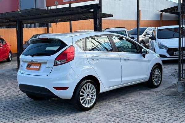 imagem-https://www.socarrao.com.br/sc-vehicle-images-prod/1915538/1780692905460-7819556_16_B_a606e3e047.jpeg