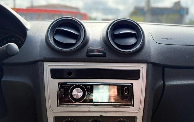 imagem-https://www.socarrao.com.br/sc-vehicle-images-prod/1915540/1780338659828-7854524_0_B_03c6276ce2.jpeg