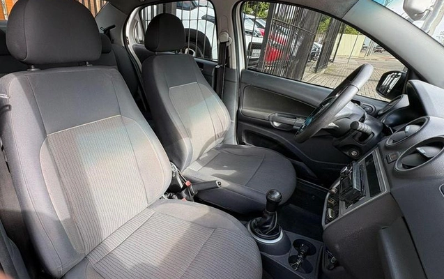 imagem-https://www.socarrao.com.br/sc-vehicle-images-prod/1915540/1780338659834-7854524_9_B_e7e3fe89a1.jpeg