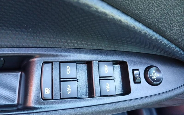 imagem-https://www.socarrao.com.br/sc-vehicle-images-prod/1915554/1780493171784-8000687_8_B_71a7b39035.jpeg