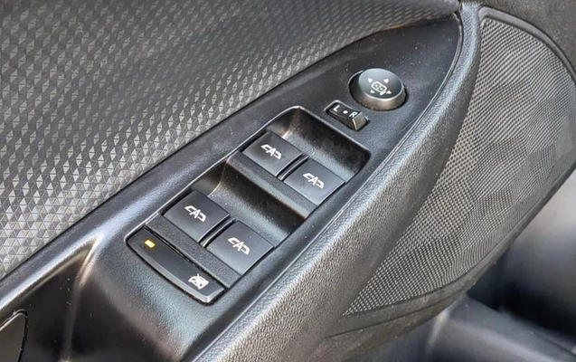 imagem-https://www.socarrao.com.br/sc-vehicle-images-prod/1915556/1780337720443-8033360_10_B_746f22f74b.jpeg