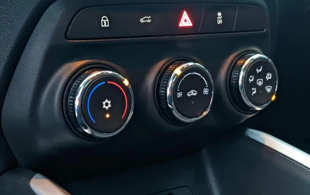 imagem-https://www.socarrao.com.br/sc-vehicle-images-prod/1915570/1780692909054-8122015_8_B_f1bca18be5.jpeg