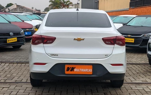 imagem-https://www.socarrao.com.br/sc-vehicle-images-prod/1915570/1780692909058-8122015_16_B_e86fcab825.jpeg