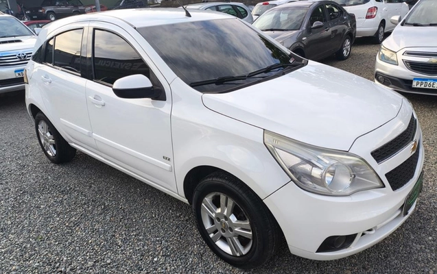 imagem-https://www.socarrao.com.br/sc-vehicle-images-prod/1915575/1780337751273-SU1HXzIwMjUxMjAyXzE3NTMwMCAoQ29weSkuanBn.jpg