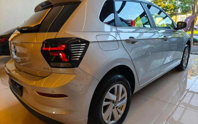 imagem-https://www.socarrao.com.br/sc-vehicle-images-prod/1915584/1787167296788-8142858_7_B_eb98725dd3.jpeg