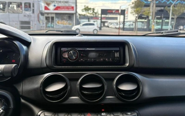 imagem-https://www.socarrao.com.br/sc-vehicle-images-prod/1915749/1780493265591-8128432_5_B_b34011135d.jpeg