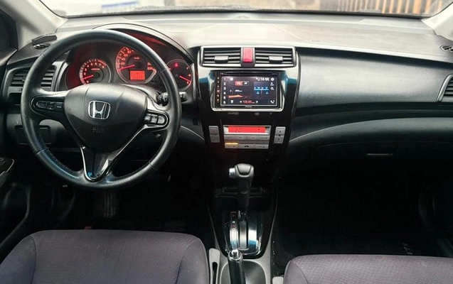 imagem-https://www.socarrao.com.br/sc-vehicle-images-prod/1915769/1780338541651-8039272_1_B_e04fd8efb7.jpeg