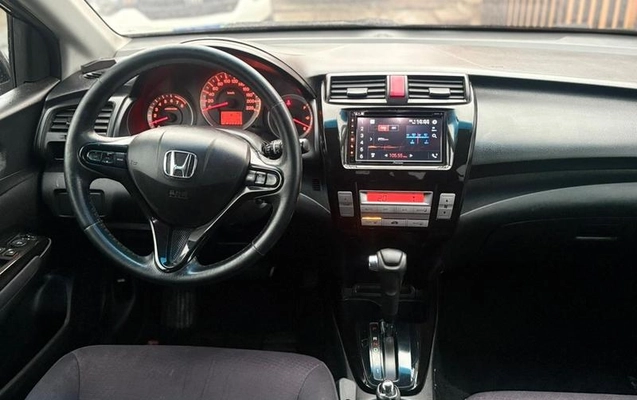 imagem-https://www.socarrao.com.br/sc-vehicle-images-prod/1915769/1780338541652-8039272_1_B_dc7eb423bc.jpeg