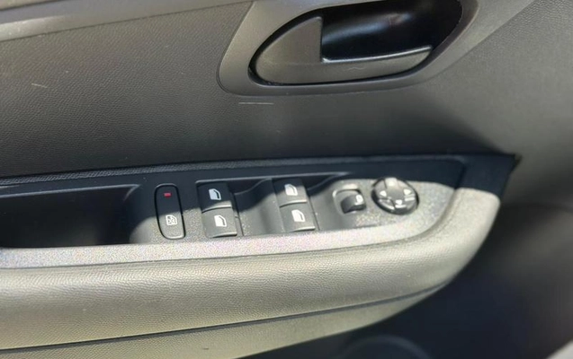 imagem-https://www.socarrao.com.br/sc-vehicle-images-prod/1915946/1780339247811-7787519_6_B_4e677c5b8c.jpeg
