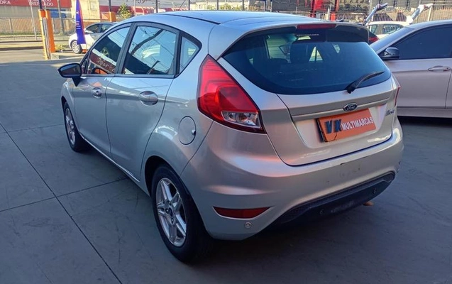 imagem-https://www.socarrao.com.br/sc-vehicle-images-prod/1916186/1780340537670-8003138_5_B_b6d7949e10.jpeg