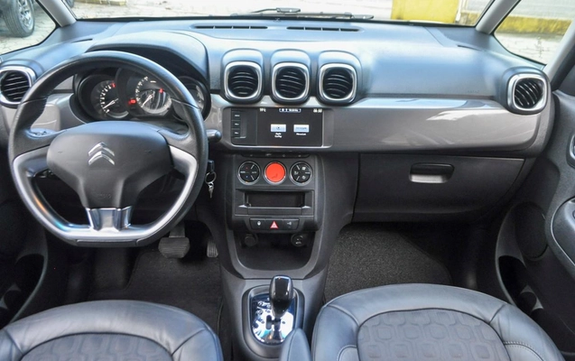 imagem-https://www.socarrao.com.br/sc-vehicle-images-prod/1916272/1787759074541-c8005f3984334862a0a992cdbd2d3418_1780340678685.jpg