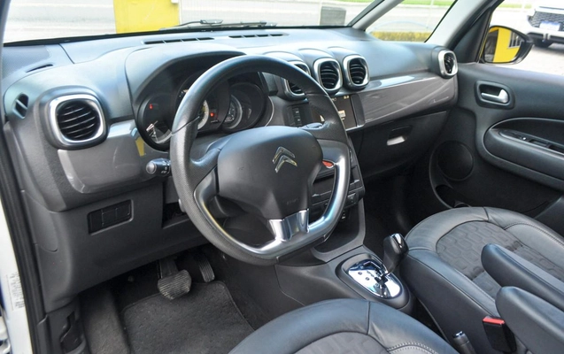 imagem-https://www.socarrao.com.br/sc-vehicle-images-prod/1916272/1787759074542-39cd7511233d4c1eb471af01ff0869e1_1780340679721.jpg