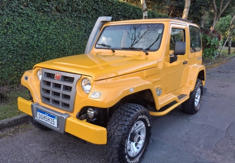 Troller T-4 2013 Amarelo — foto 1 de 3