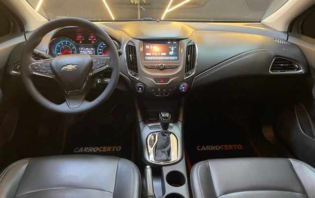 imagem-https://www.socarrao.com.br/sc-vehicle-images-prod/1916371/1780341579180-StxDMmVpOlDxRtuR5TldCyfaBMYIt5eX.jpg