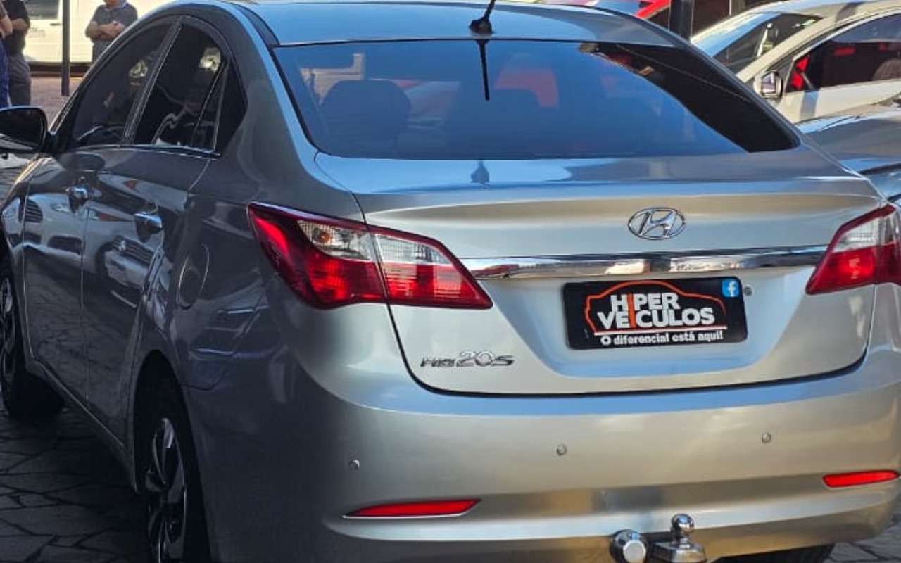 imagem-https://www.socarrao.com.br/sc-vehicle-images-prod/1917652/1780347655196-ZGVkZjg1MzctOWU5NC00NTNmLWEyYmMtMjFmMzRhNGMyMDBjLmpwZw.jpg