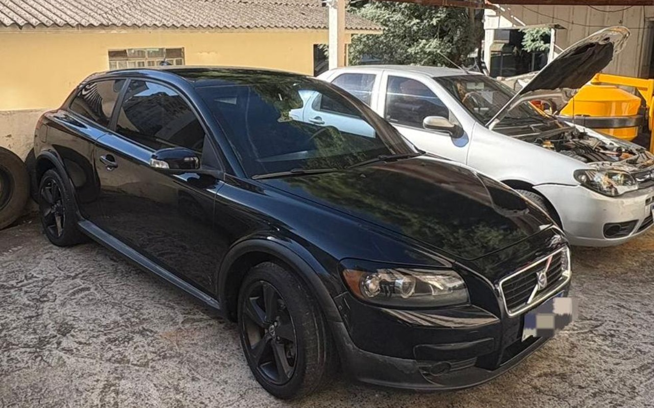 imagem-https://www.socarrao.com.br/sc-vehicle-images-prod/1918937/1780355617578-SU1HLTIwMjYwNTI0LVdBMDA1OC5qcGc.jpg