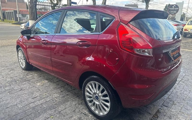 imagem-https://www.socarrao.com.br/sc-vehicle-images-prod/1927987/1788976724399-8120881_5_B_5b544b19fe.jpeg