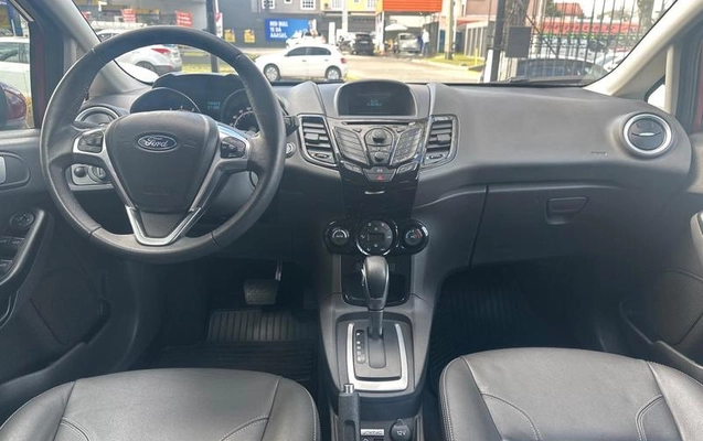 imagem-https://www.socarrao.com.br/sc-vehicle-images-prod/1927987/1788976724401-8120881_10_B_bb8a308490.jpeg