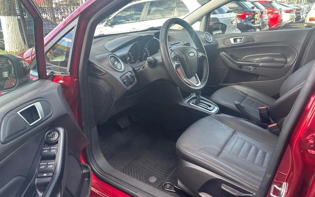 imagem-https://www.socarrao.com.br/sc-vehicle-images-prod/1927987/1788976724401-8120881_9_B_268f3deaab.jpeg