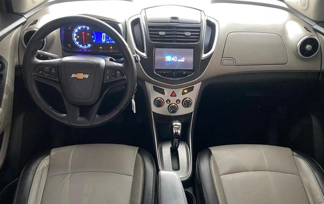 imagem-https://www.socarrao.com.br/sc-vehicle-images-prod/1927992/1786465373304-8125800_13_B_2b2ba0d8f0.jpeg