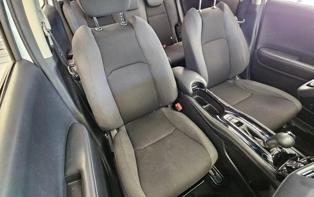imagem-https://www.socarrao.com.br/sc-vehicle-images-prod/1928159/1788543537057-8131801_8_B_81e13d4653.jpeg