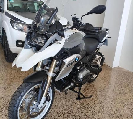 imagem-https://www.socarrao.com.br/sc-vehicle-images-prod/1928647/1783517829197-8104885_2_B_db779c2be3.jpeg
