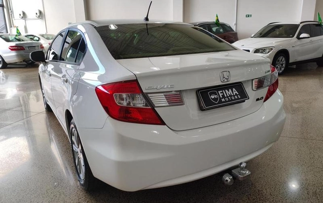 imagem-https://www.socarrao.com.br/sc-vehicle-images-prod/1928648/1783517833681-8145051_5_B_d003d56ada.jpeg