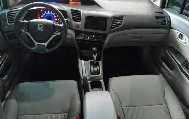 imagem-https://www.socarrao.com.br/sc-vehicle-images-prod/1928648/1783517833682-8145051_8_B_c7c1f4be7c.jpeg