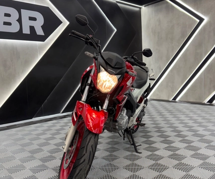Honda CBR 250R 2022 Vermelho — foto 1 de 3