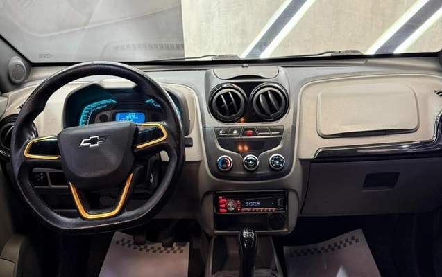 imagem-https://www.socarrao.com.br/sc-vehicle-images-prod/1928968/1782216726406-f438dcf6-e95f-455d-aa50-c811c9bdabc0.jpg