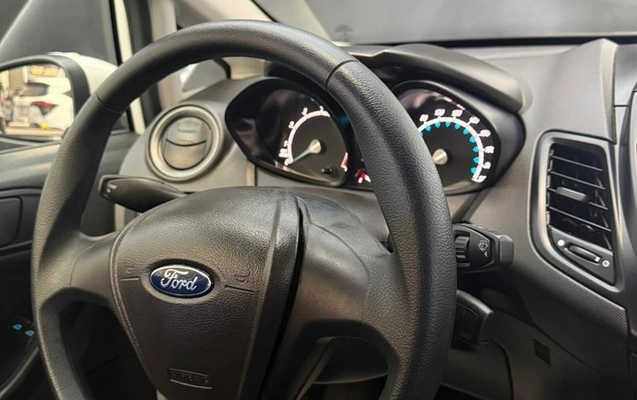 imagem-https://www.socarrao.com.br/sc-vehicle-images-prod/1928980/1780408791188-8160b98f-25a8-4363-8f89-649def21575d.jpg