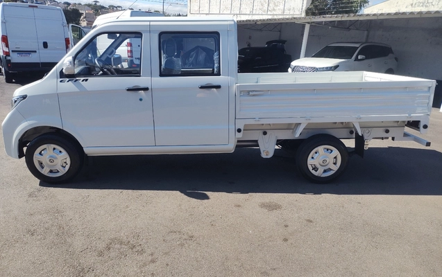 imagem-https://www.socarrao.com.br/sc-vehicle-images-prod/1929174/1780410195580-MTc4MDQxMDE0Mjc5NjIxNTI1NDM4MDgyMjA2ODA0MjQuanBn.jpg