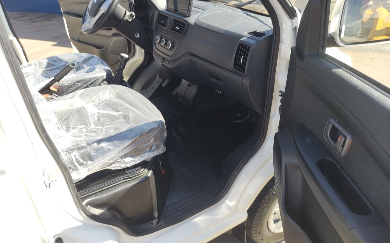 imagem-https://www.socarrao.com.br/sc-vehicle-images-prod/1929174/1780410322737-MTc4MDQxMDIzMzY1ODg0MzY3NzQyNTk0MTY0NjE0MjIuanBn.jpg
